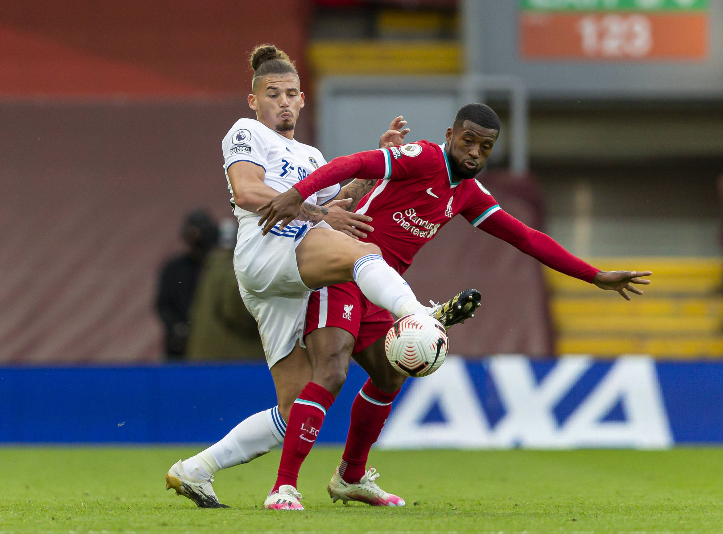 沈穩內斂 沈穩內斂